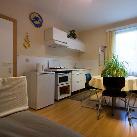 Aan De Vaart Apartamento Mechelen Exterior foto